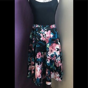 Very pretty black floral swing skirt